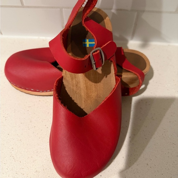 Swedish Red Leather Clogs with Wooden Sole Size 40 - Picture 11 of 12